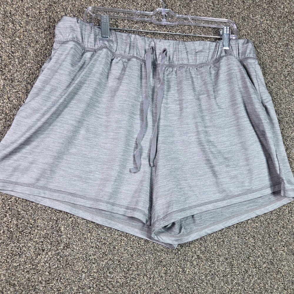 Xersion Everair Shorts Womens XXL Gray Space Dye Athletic Activewear Drawstring